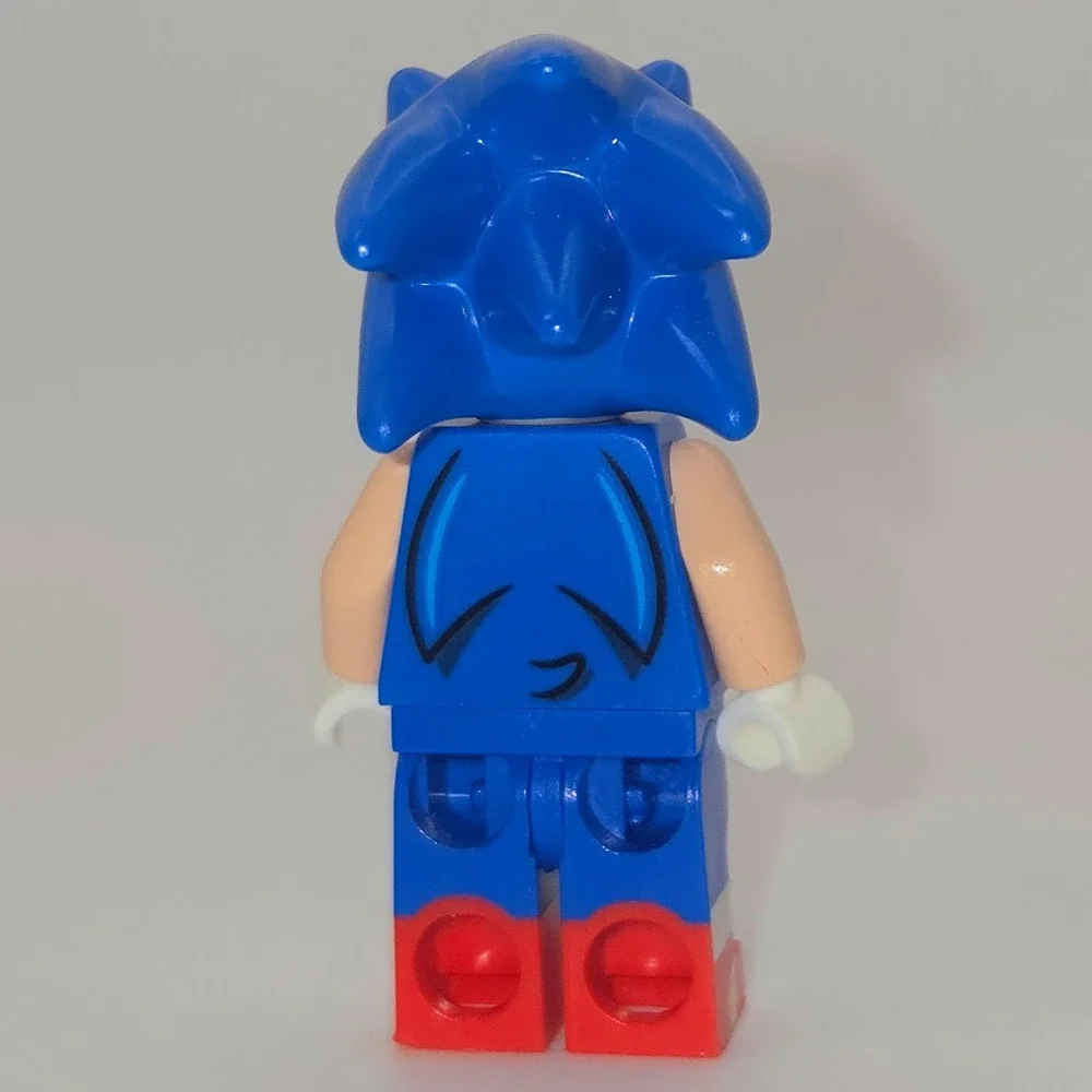 LEGO Sonic the Hedgehog Minifigure Winking Smile Blue Video Game Character